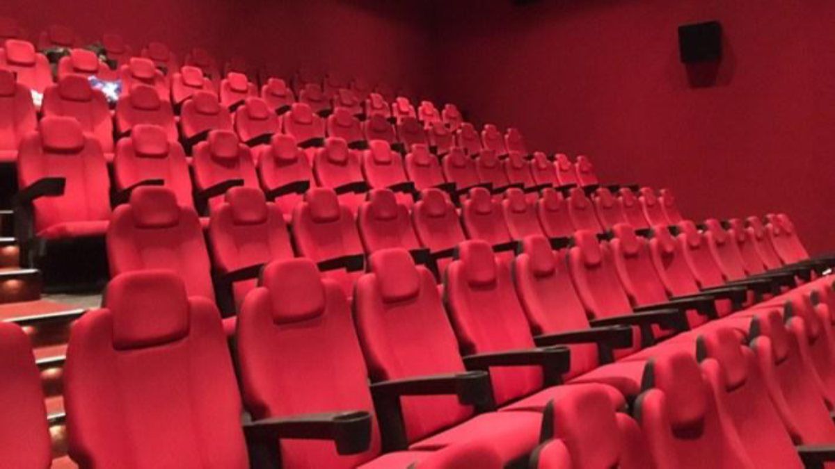 Sinemalar açılıyor mu? Sinema salonları ne zaman, hangi ay açılacak? Sinemaların açılış tarihi..