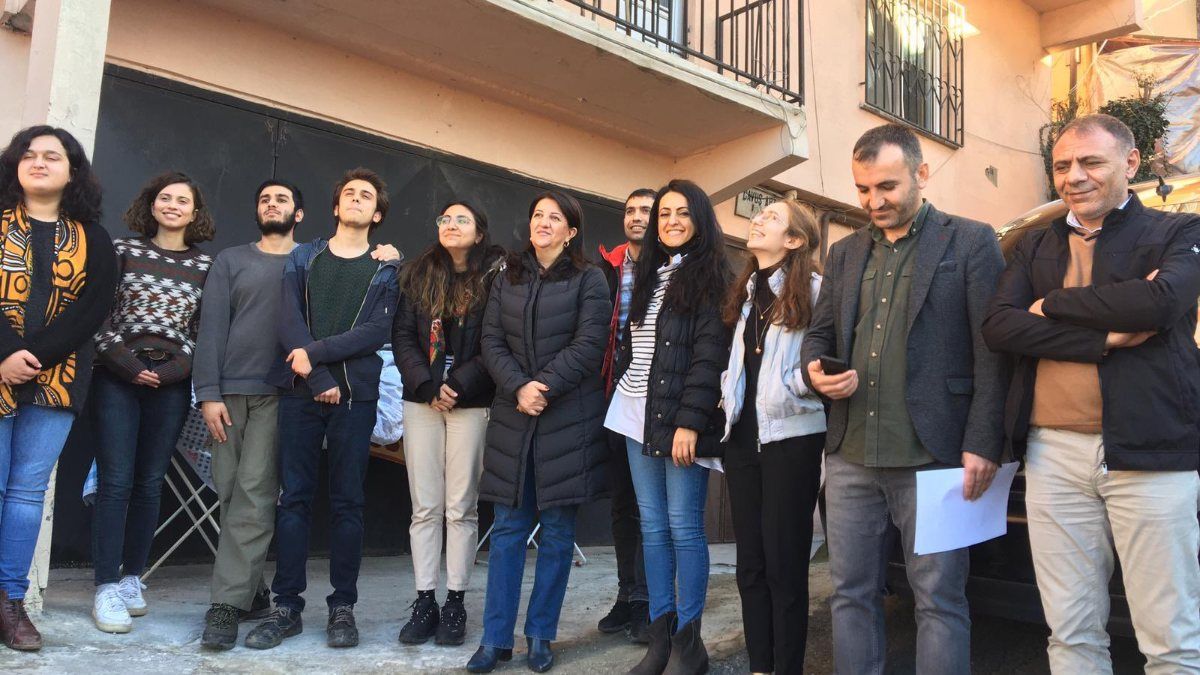 HDP'li Pervin Buldan, Boğaziçi Üniversitesi öğrencilerini ziyaret etti