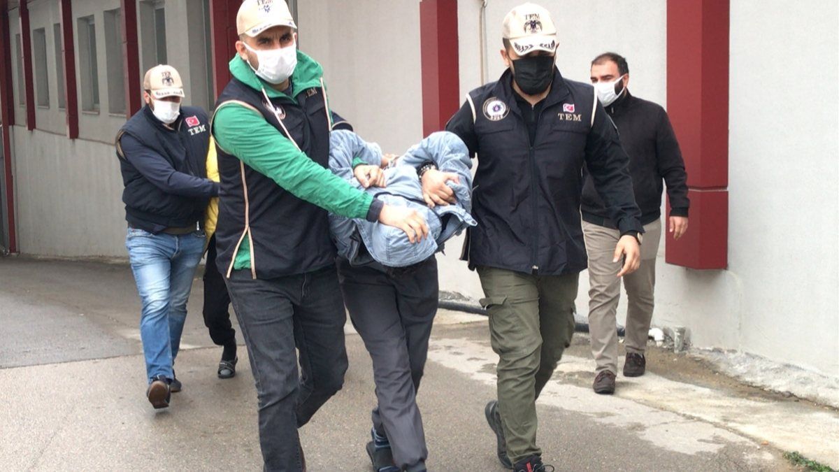 Adana'da şehitlerin mezarlarına saldıran DEAŞ'lılar