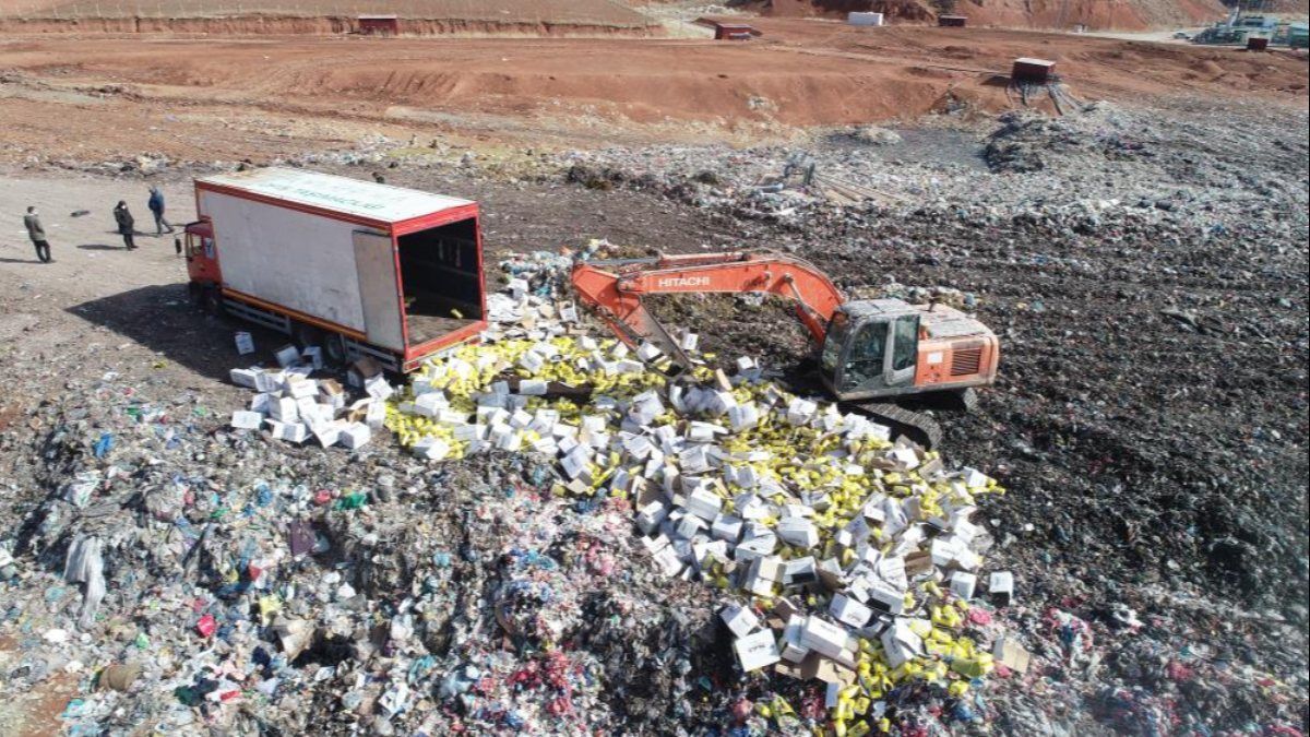 Sivas'ta gümrük kaçağı 5 ton çay imha edildi