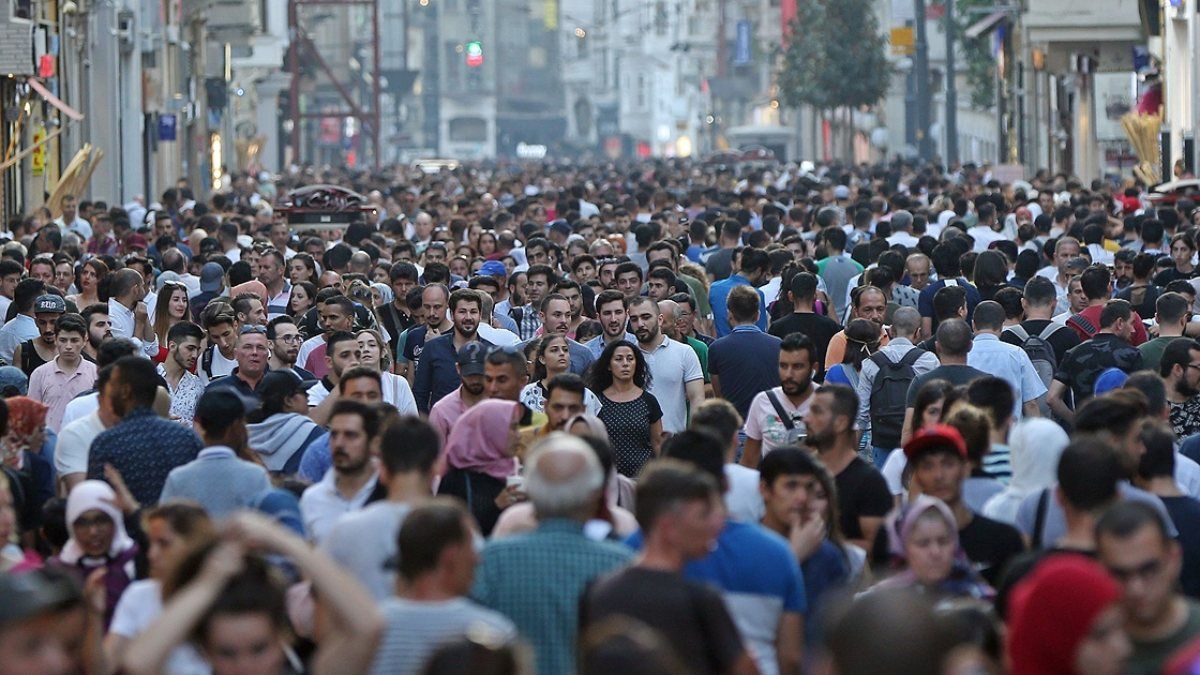 Türkiye'de kadınlar daha uzun yaşıyor