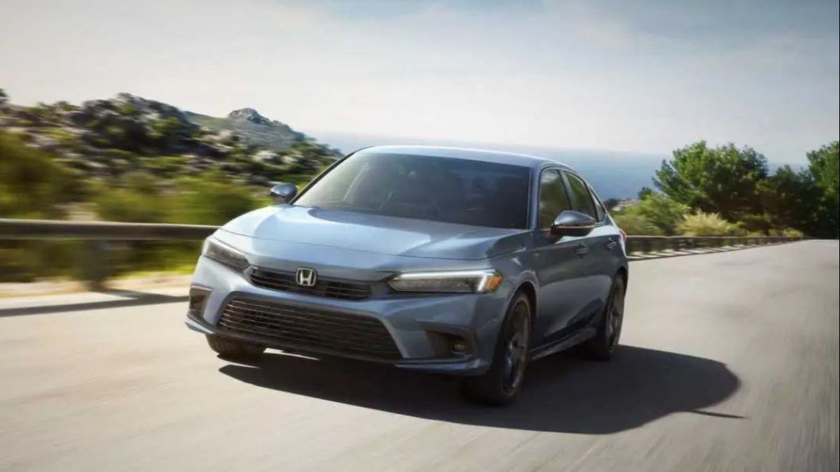 Yeni Honda Civic Sedan sade tasarımıyla tanıtıldı