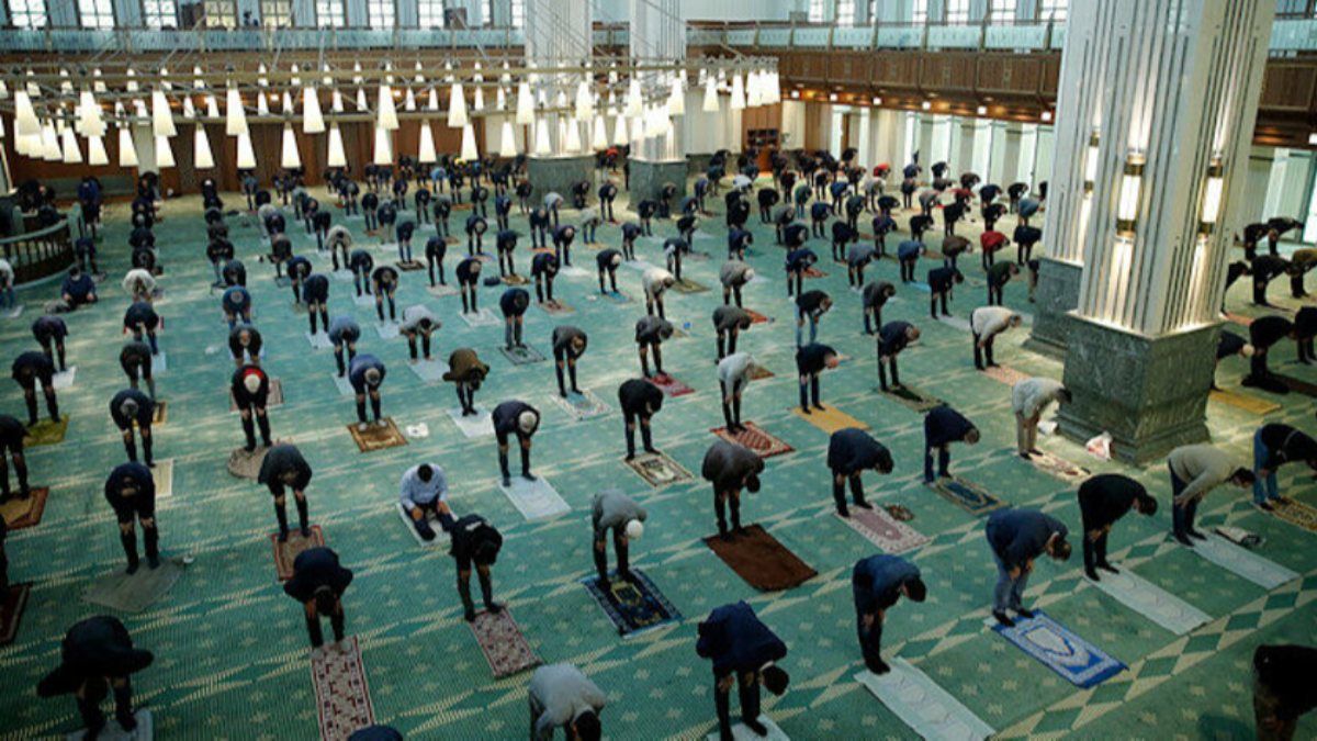 Cuma namazı saat kaçta kılınacak? 11 Haziran 2021 il il cuma namazı saatleri
