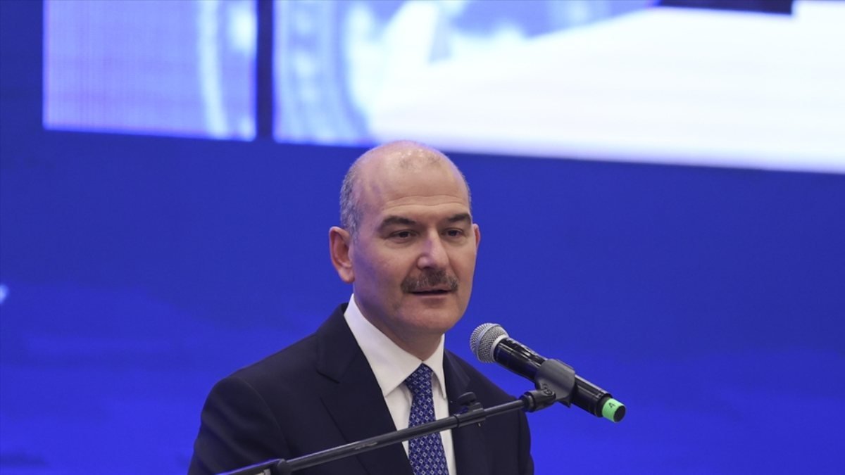 Süleyman Soylu: Bizimle oynamayın, kafanıza çökeriz