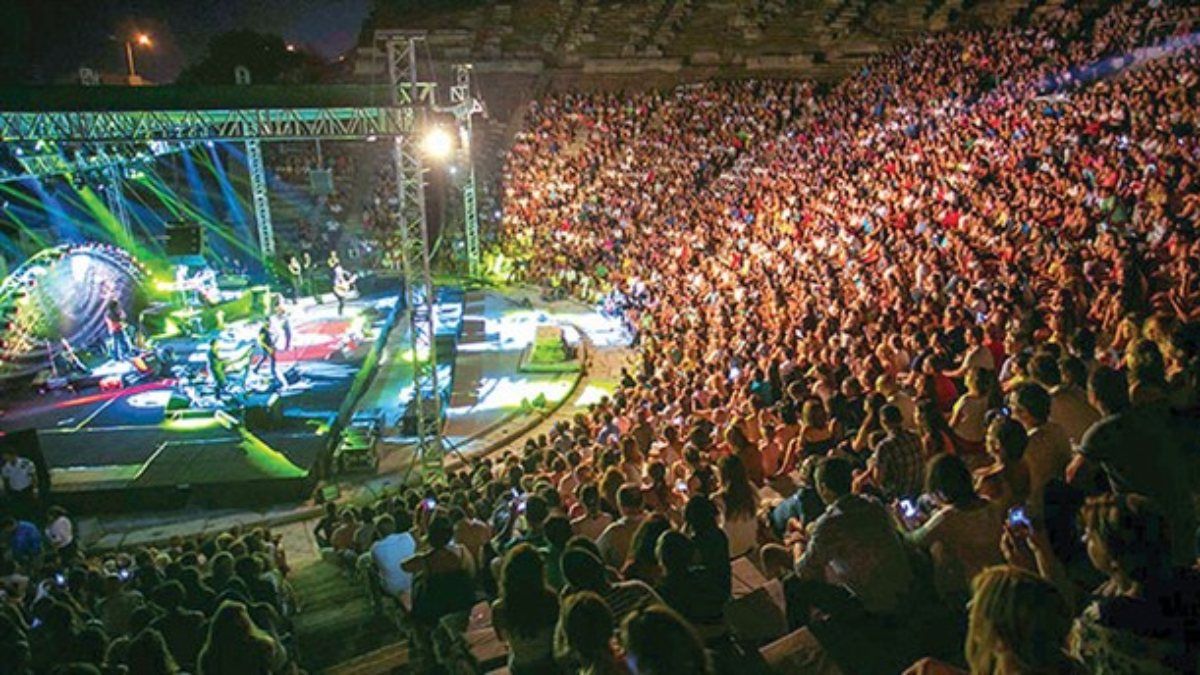 Konserler ne zaman başlayacak? Müzik kısıtlaması kararları 2021...