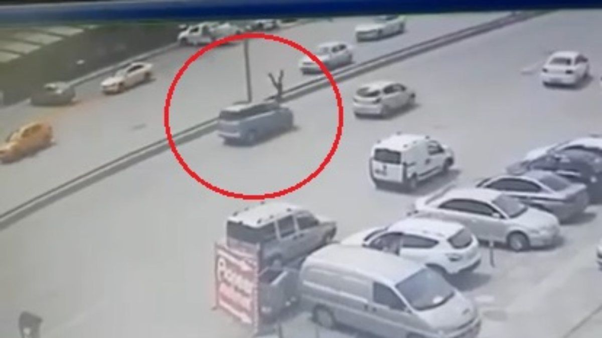 Ankara’da yaya, otomobilin çarpması ile metrelerce savruldu