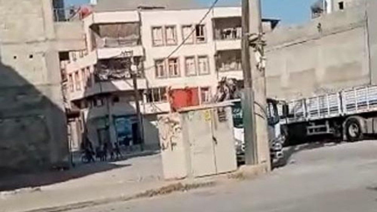 Şanlıurfa'da patlayan elektrik trafosu, panik yarattı