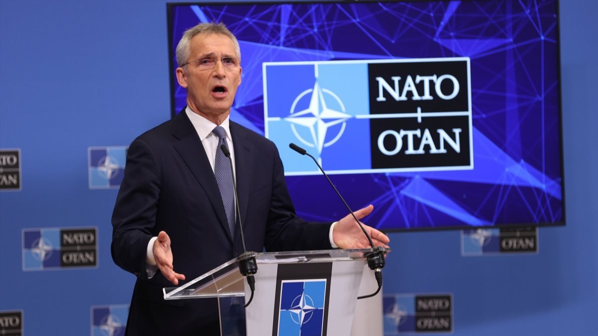 NATO Genel Sekreteri Stoltenberg: Rusya askeri faaliyetlerinde şeffaf olmalı