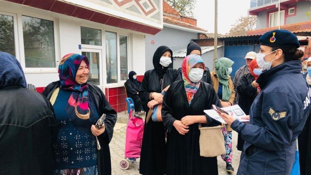 Jandarmadan köylü kadınlara KADES uygulaması