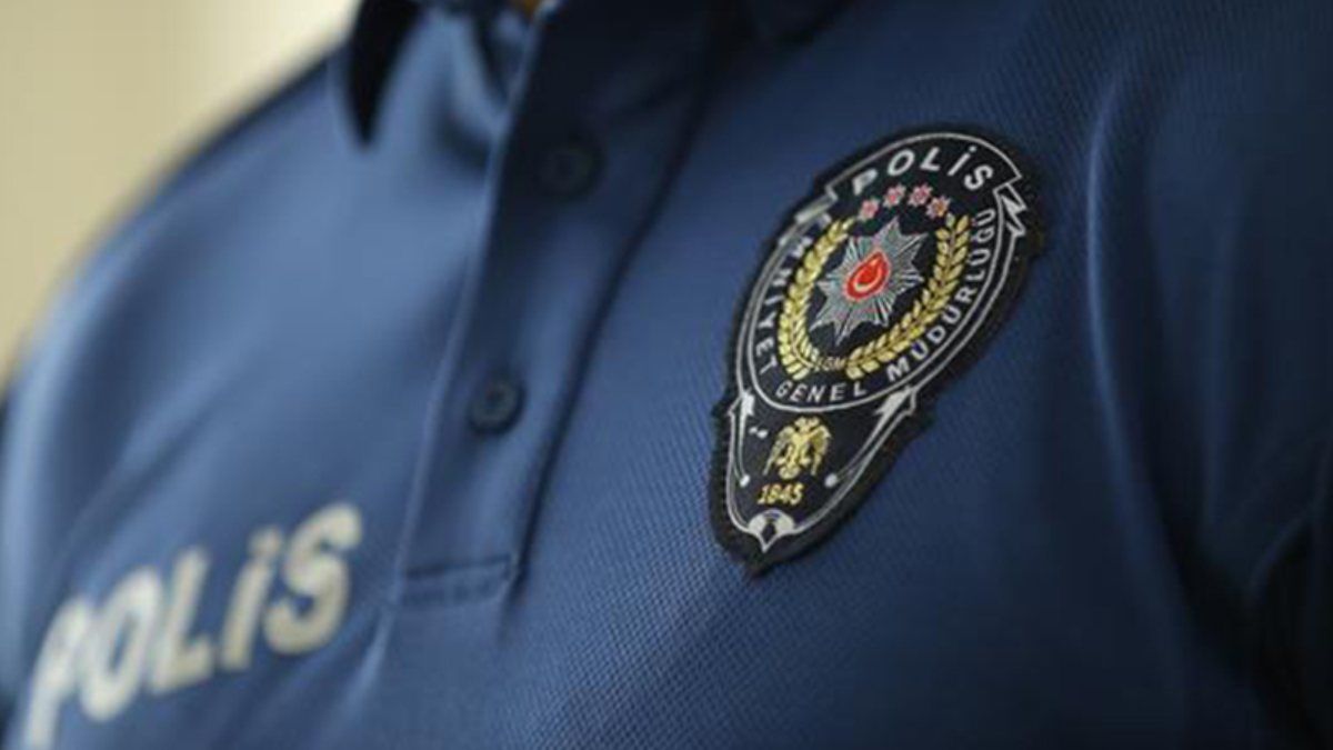 Antalya'da siyasetçinin bilgilerini paylaşan polise uzaklaştırma