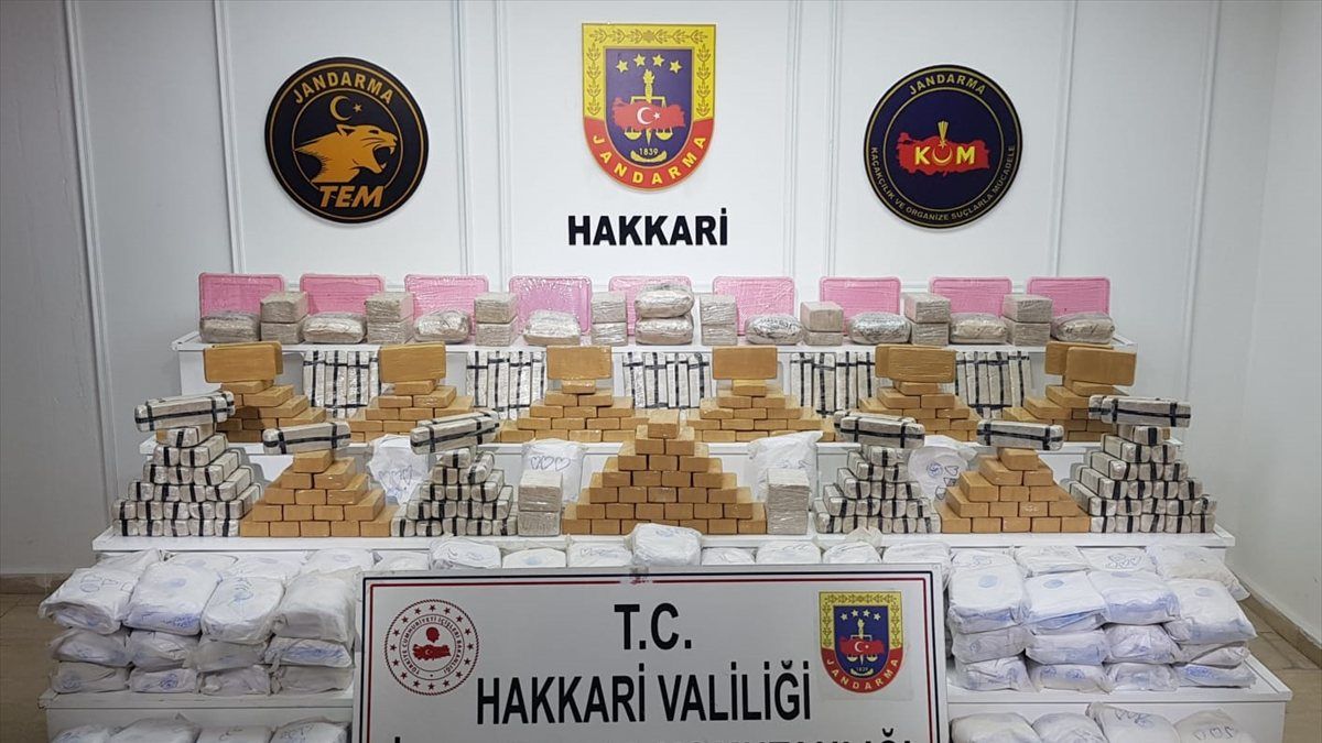 Hakkari'de 270 kilo eroin ele geçirildi
