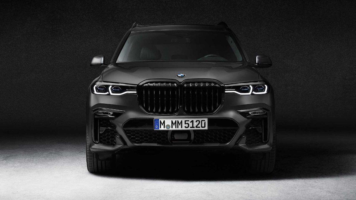 BMW, otomobillerdeki bardaklıklar yüzünden dava edildi