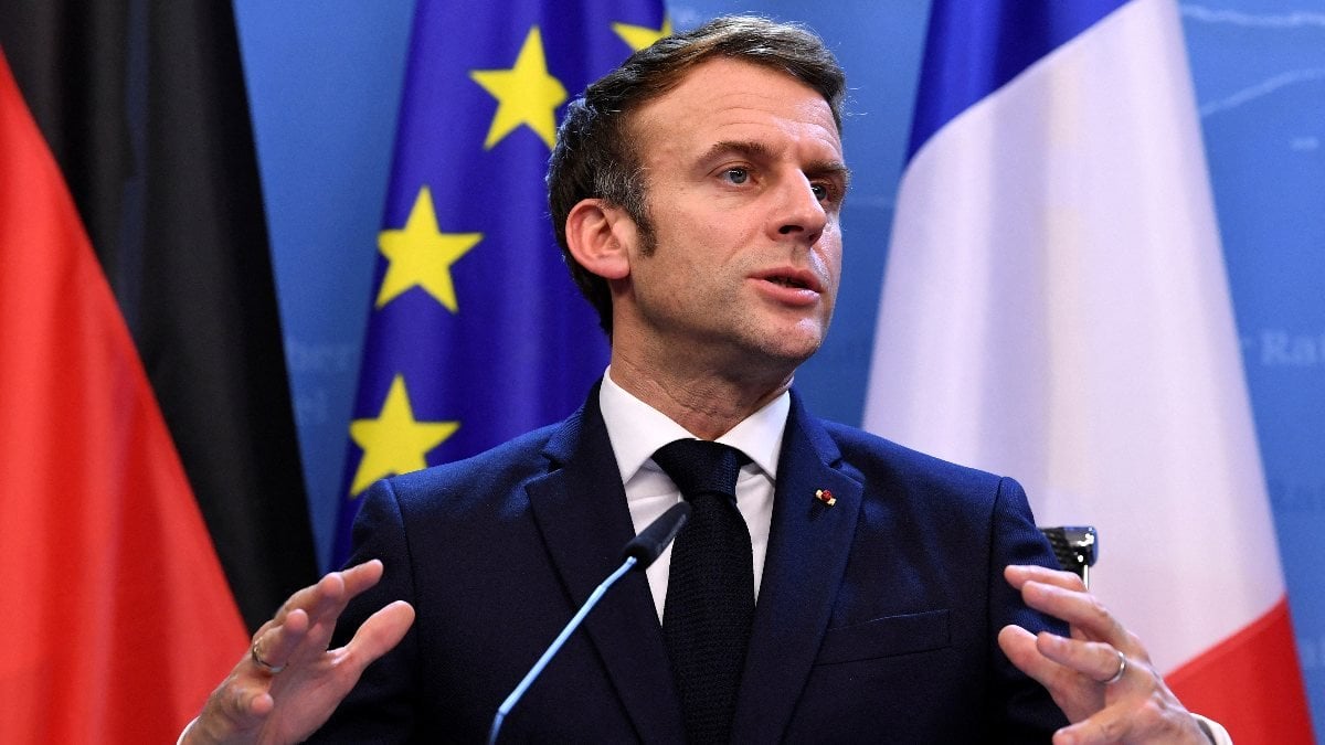 Fransa Cumhurbaşkanı Macron hakkında suç duyurusunda bulunuldu