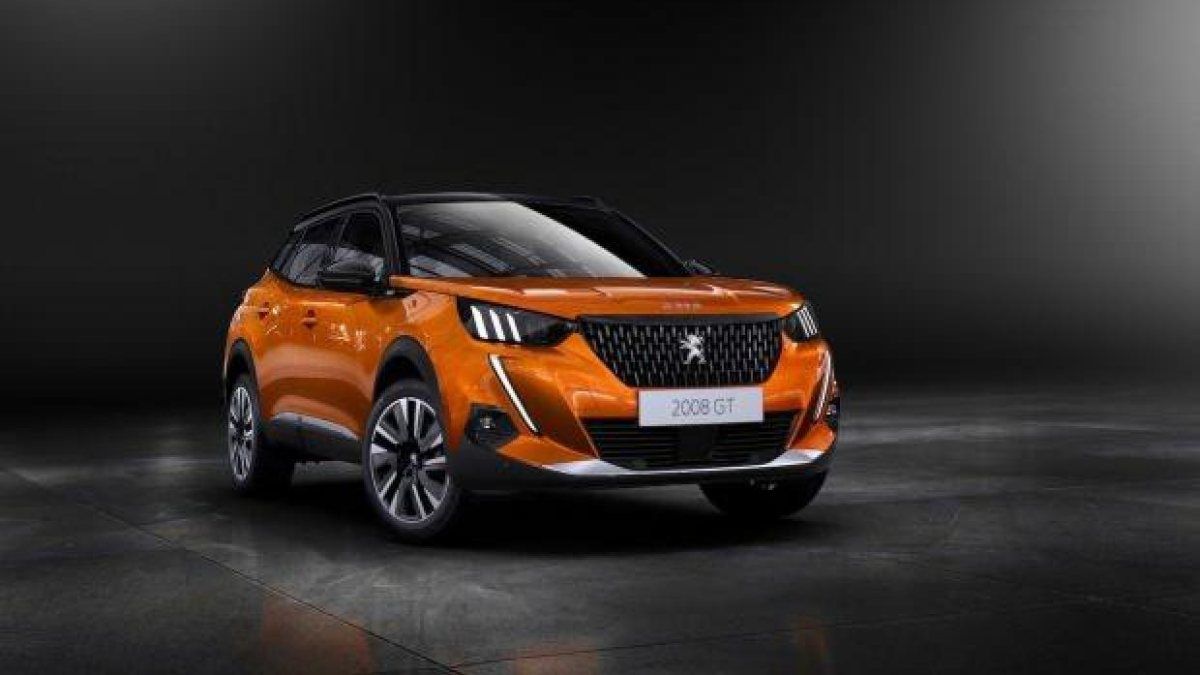 Peugeot 2008, 2021'de kendi segmentinde lider oldu