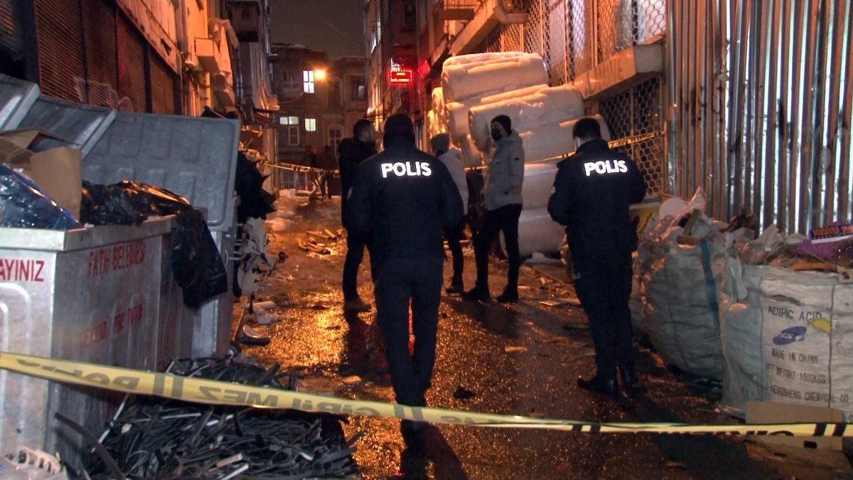 Fatih’te bir kişi, yaktığı ateş üzerine sıçrayınca yaşamını yitirdi