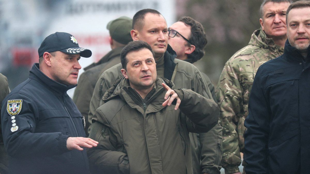 Zelenskiy, Macron ile telefonda görüştü