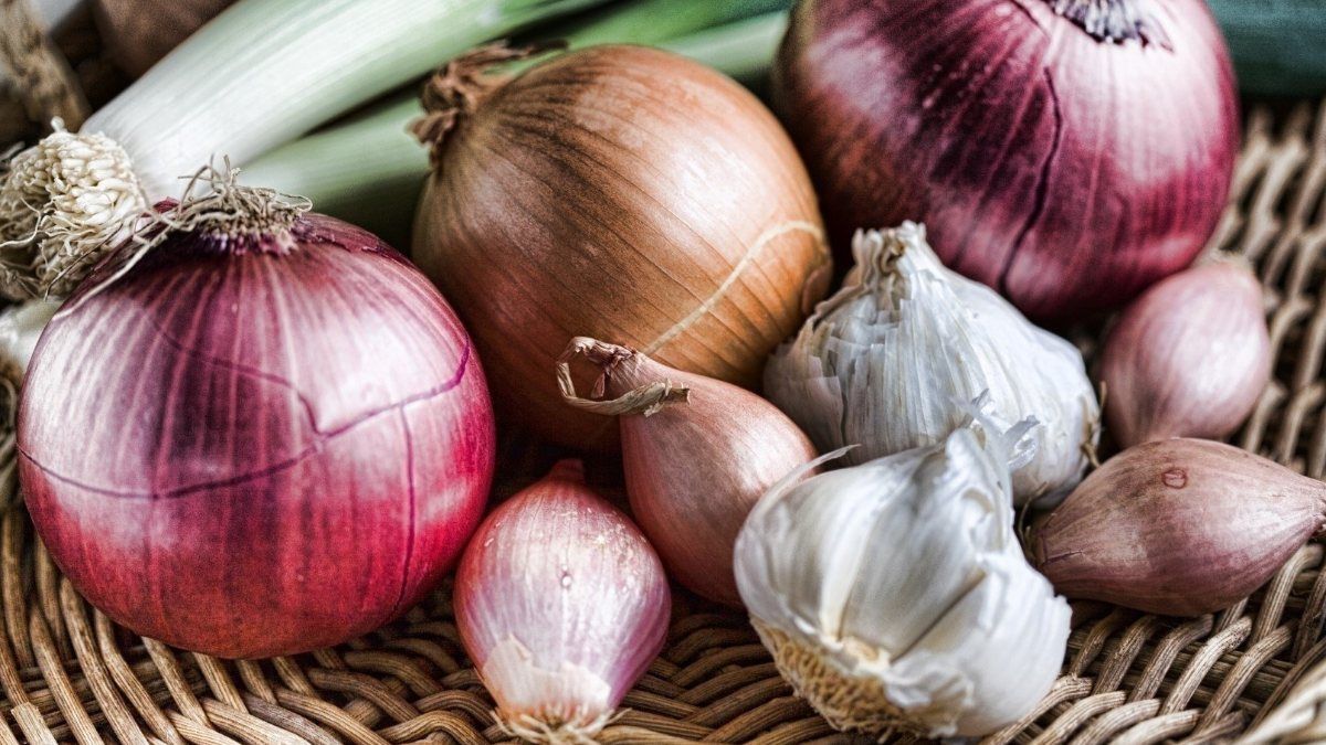 C vitamini deposu doğal şifa kaynağı: Soğan, sarımsak