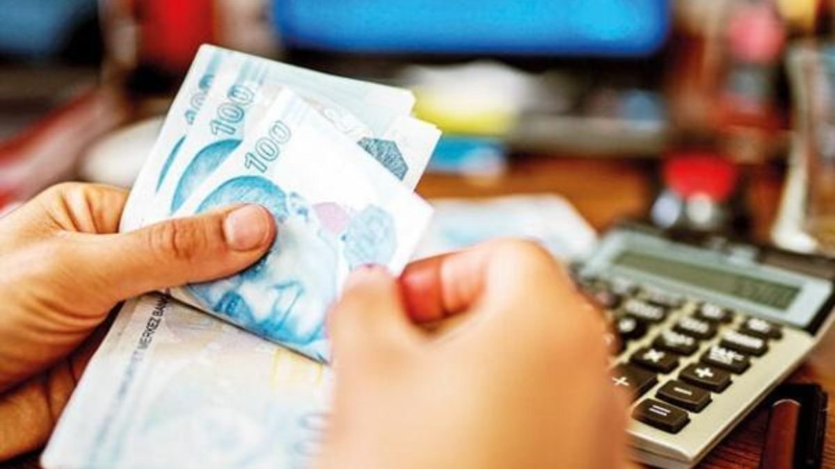 Emekliler 'oh' çekecek! Bayram ikramiyeleri zamlandı mı, 4 bin lira mı oldu?
