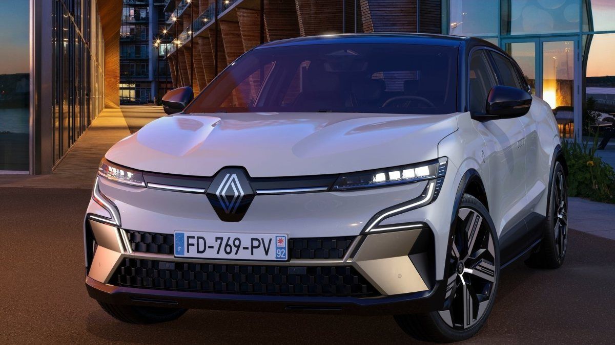 Renault, Rusya'daki fabrikasında üretimi durduruyor