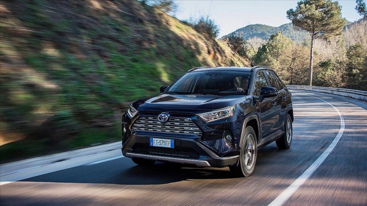 Toyota, Japonya'da 8 montaj hattını durdurdu