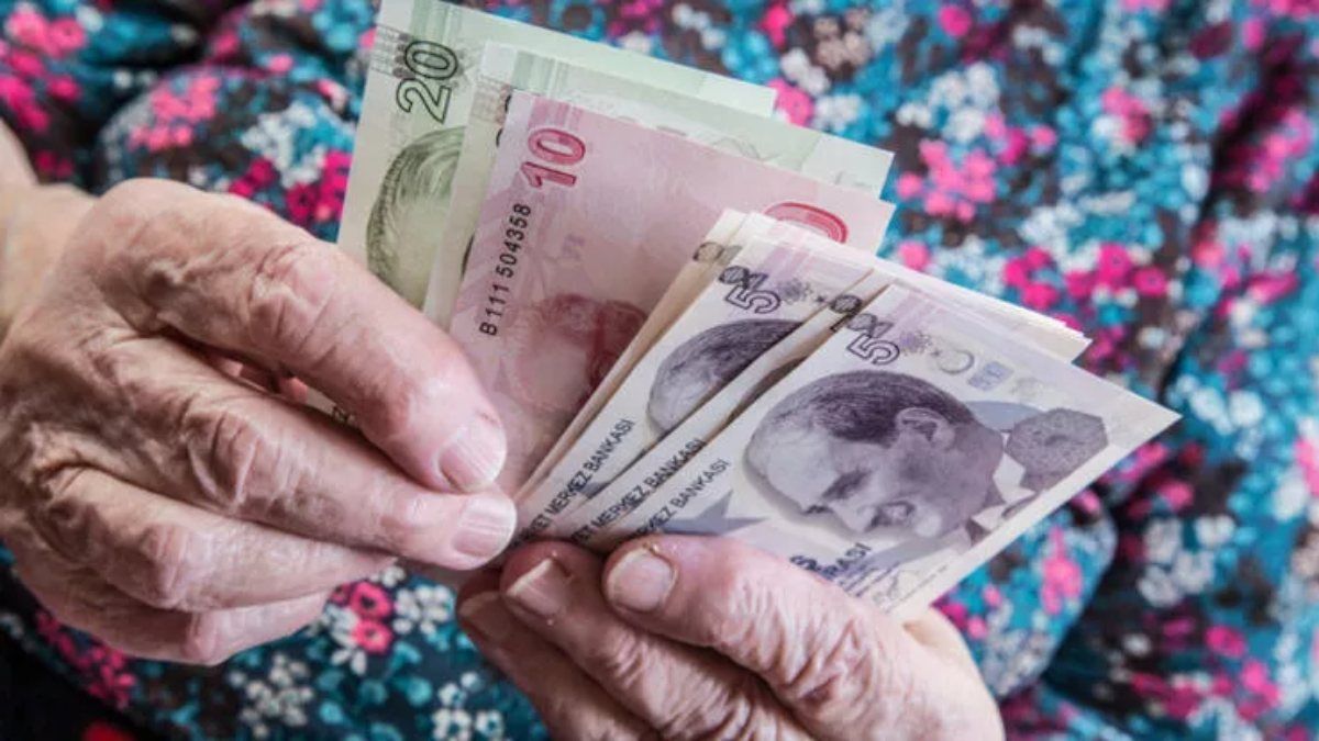 Emekli bayram ikramiyeleri ne zaman yatacak, artış olacak mı 2022?