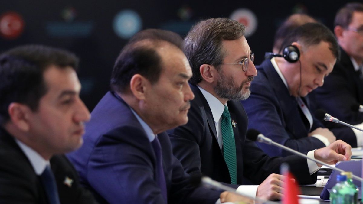 Fahrettin Altun: Dezenformasyon bombardımanı ile karşı karşıyayız