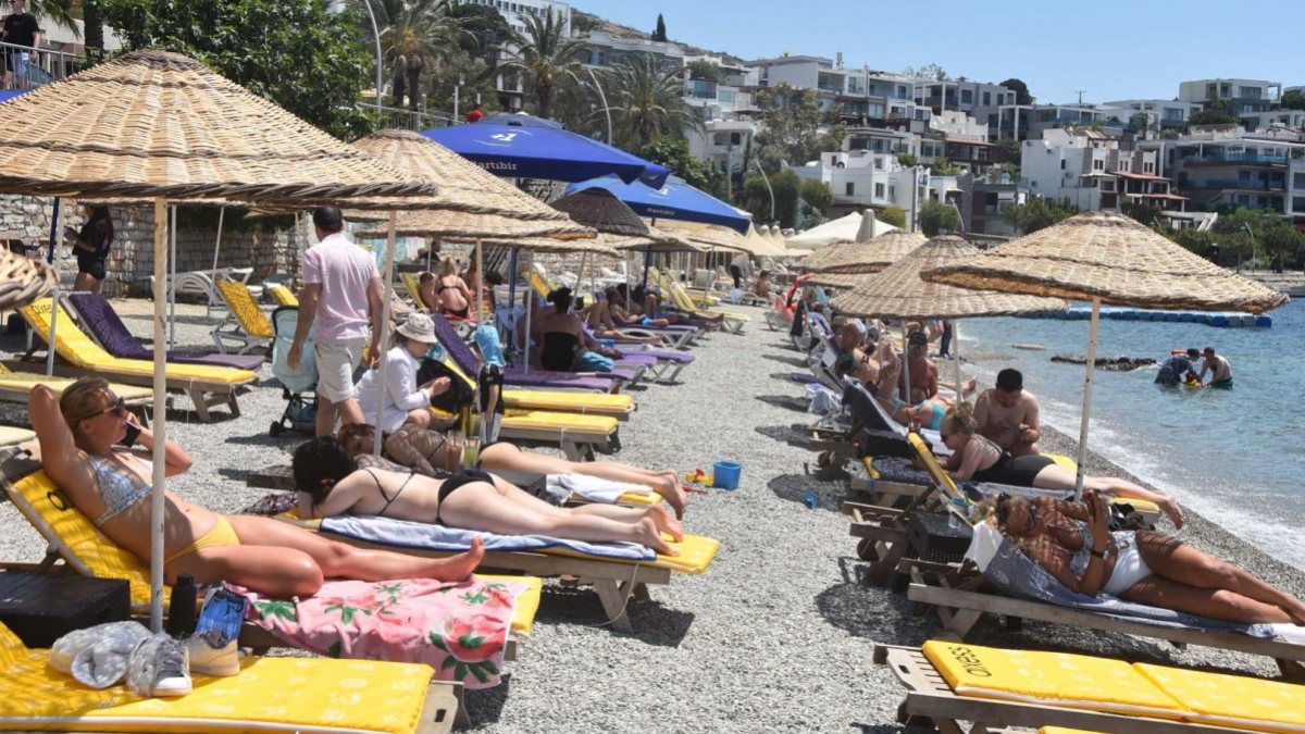 Bodrum plajlarında yoğunluk arttı