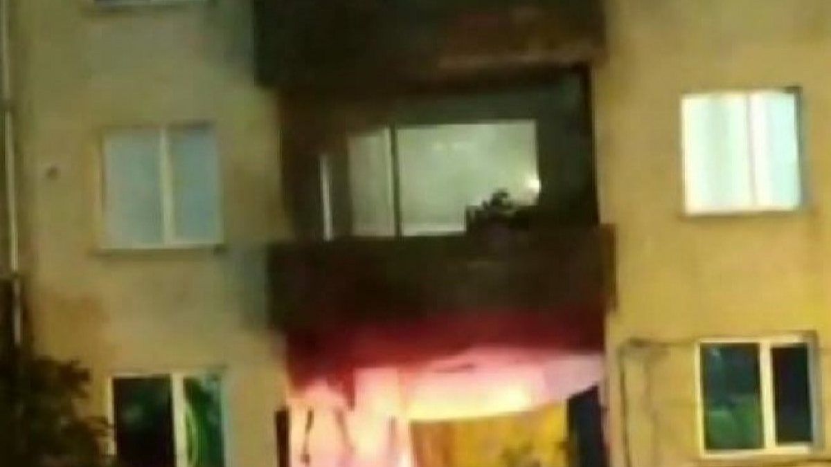 Sultangazi'de zamma sinirlenen kiracı evi kundakladı