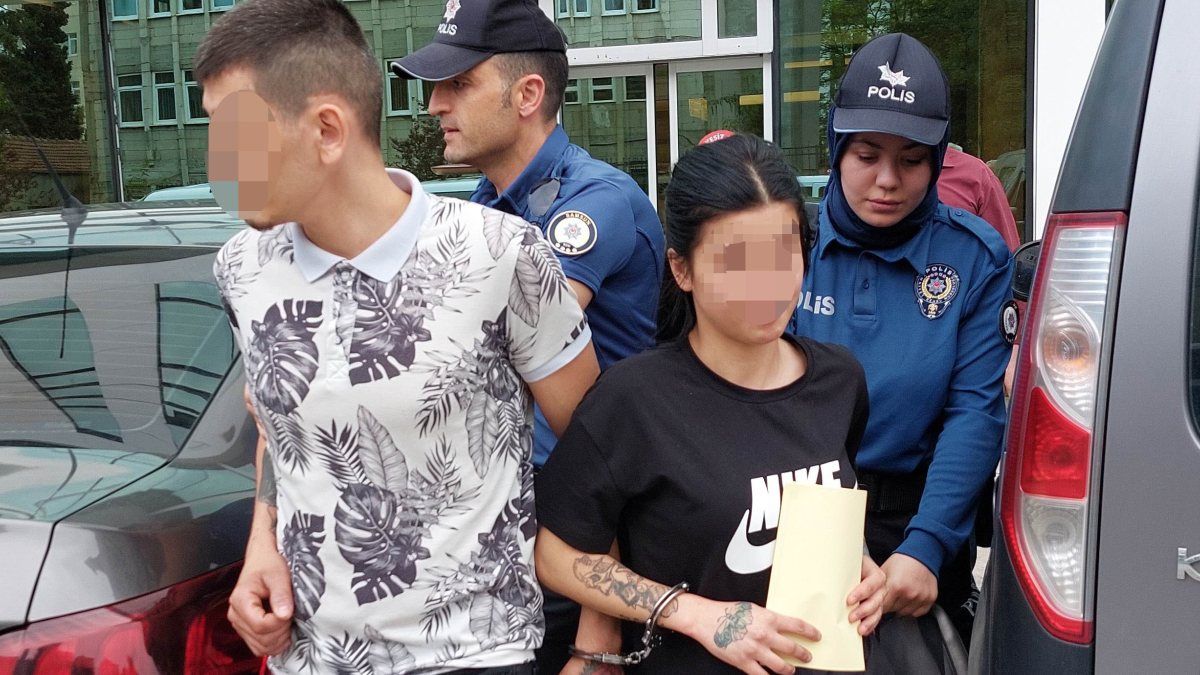 Samsun'da biber gazı sıktıkları astsubayın telefonunu gasbettiler