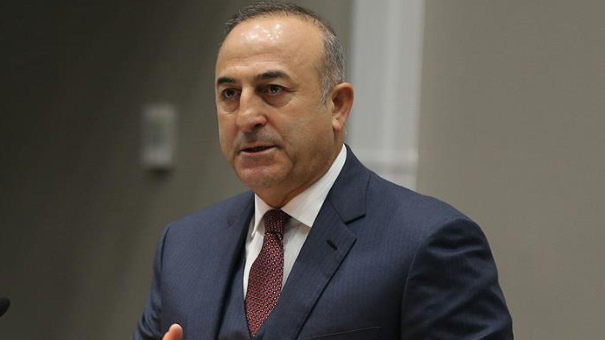 Mevlüt Çavuşoğlu: İtalya'da 4 Türk'ün bulunduğu helikopterin yeri tespit edildi