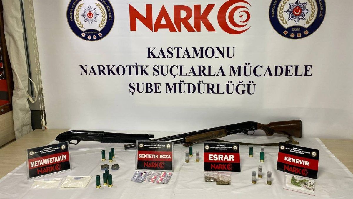 Kastamonu'da genital bölgesinde uyuşturucu saklayan kadın tutuklandı