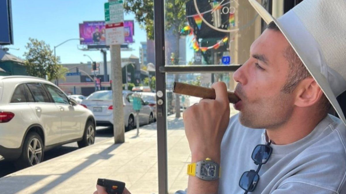 Burak Yılmaz'ın San Francisco'da puro keyfi
