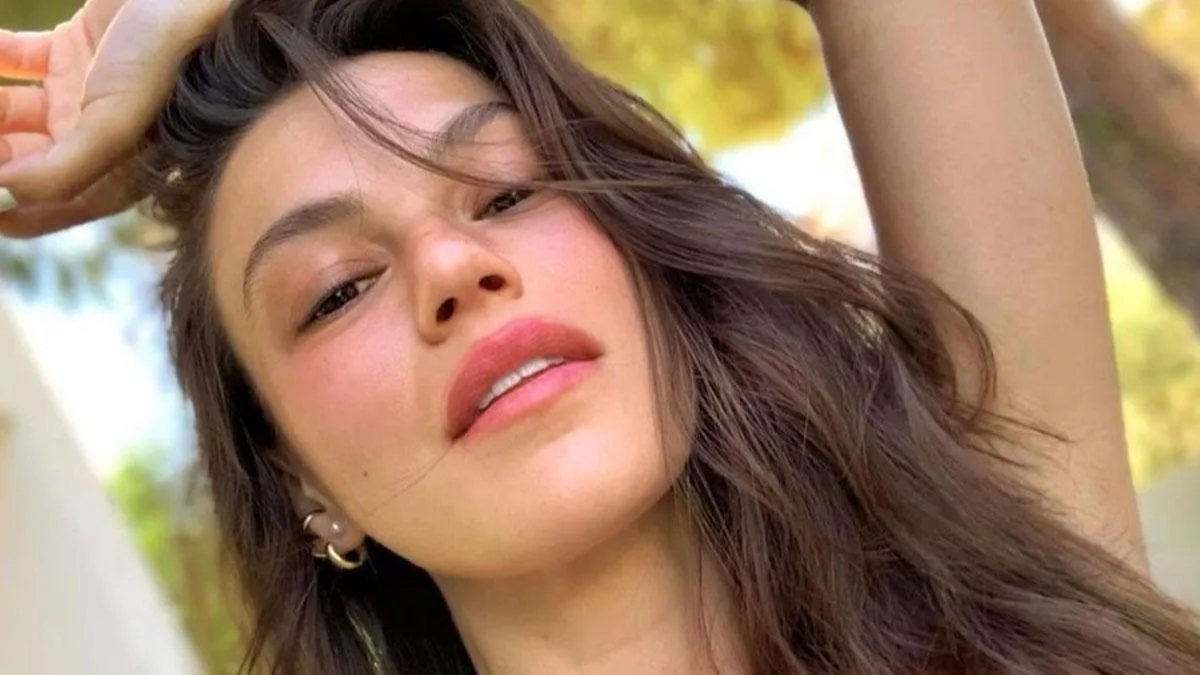 Yüsra Geyik kalçadan frikik verince... 'Yakalandın eller havaya'