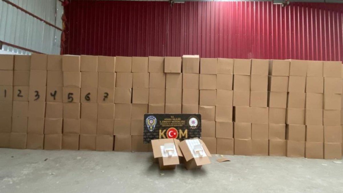 Adana'da 39 milyon boş makaron ele geçirildi