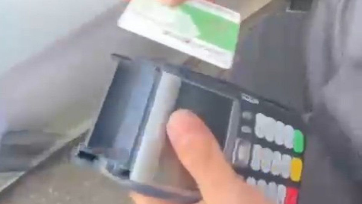 Rize'de düğünde POS cihazı ile bahşiş alma kamerada