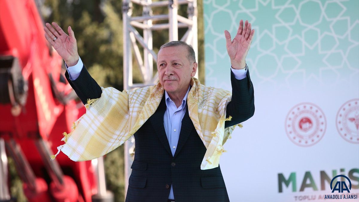 Cumhurbaşkanı Erdoğan, kuru üzüm taban fiyatını açıkladı