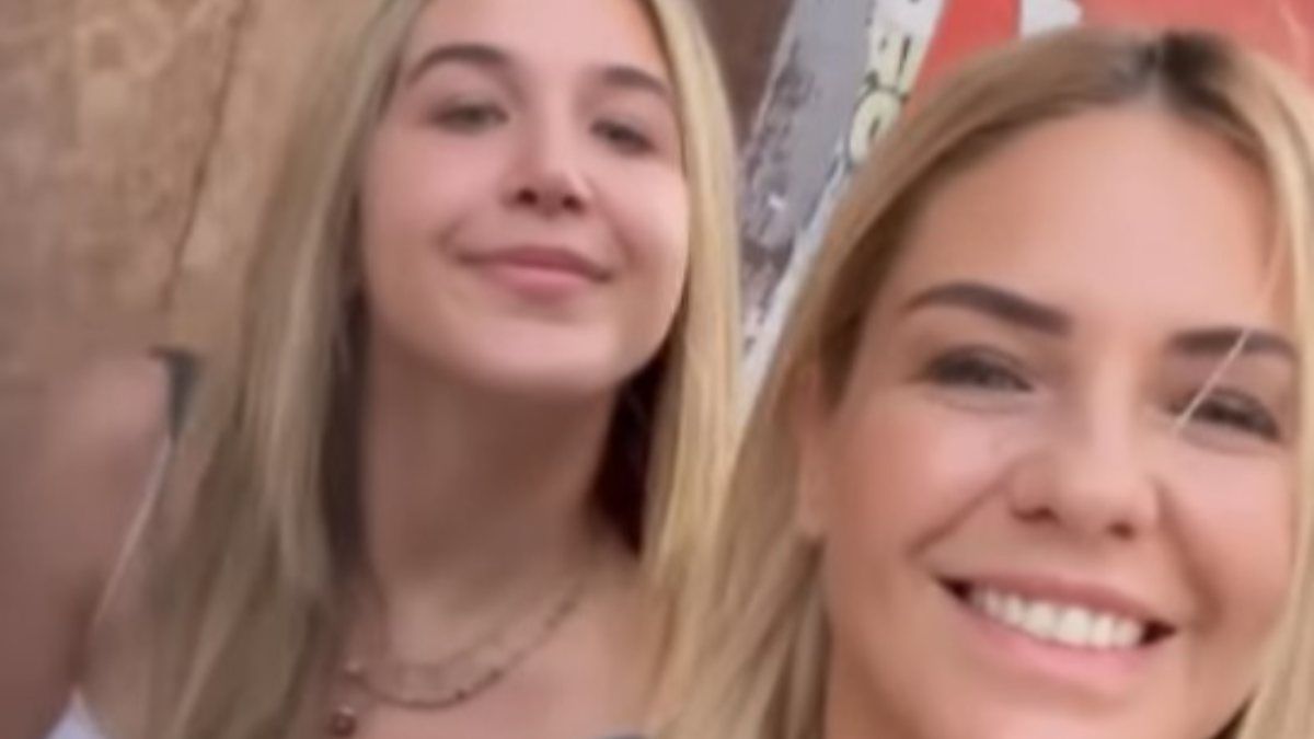Emine Ün'ün kızı Duru, annesinin kopyası oldu