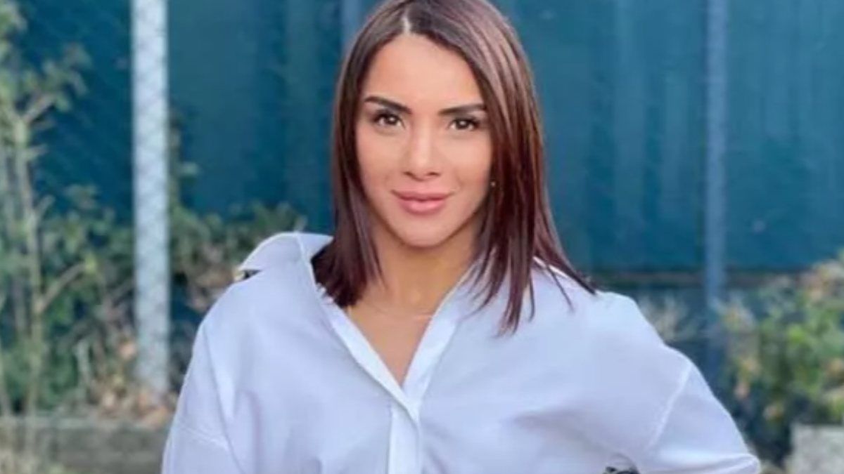 Sabriye Şengül'ün ablasıyla verdiği poz sosyal medyayı salladı! 'İkiz misiniz'