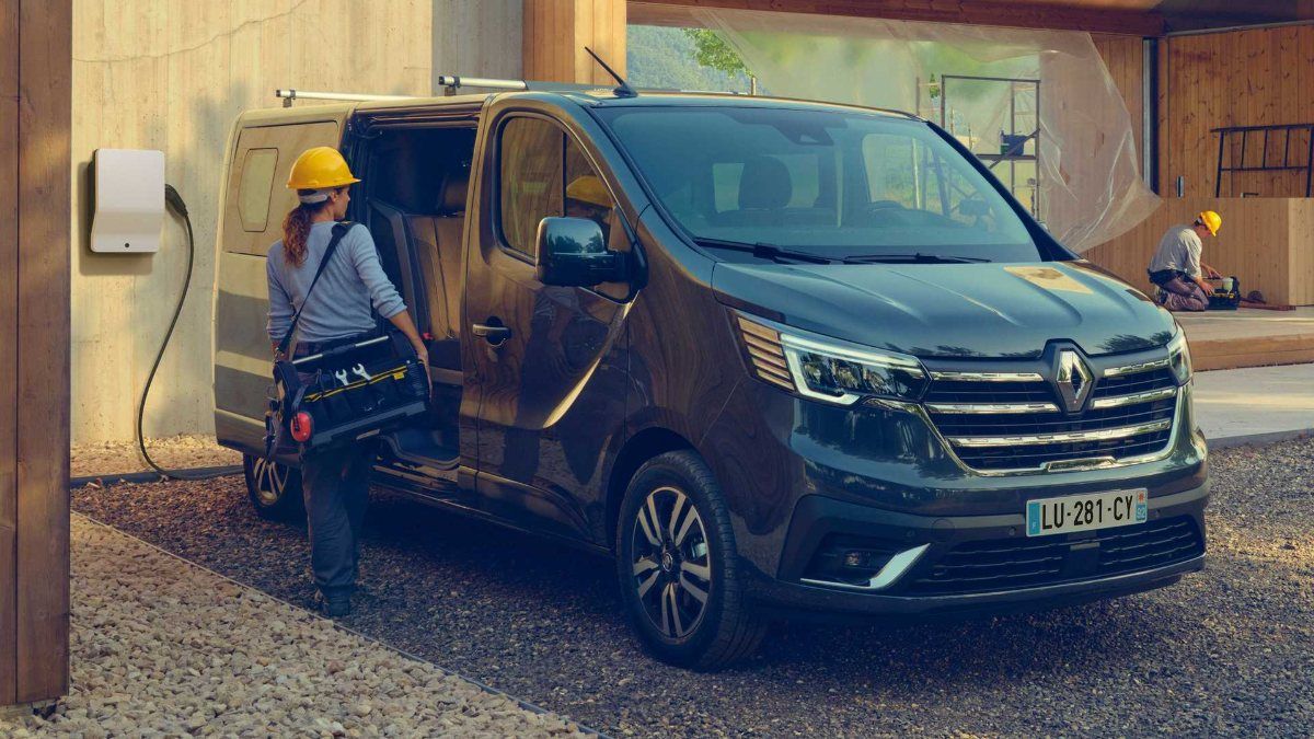 Renault'dan yeni elektrikli ticari araç: Trafic Van E-Tech