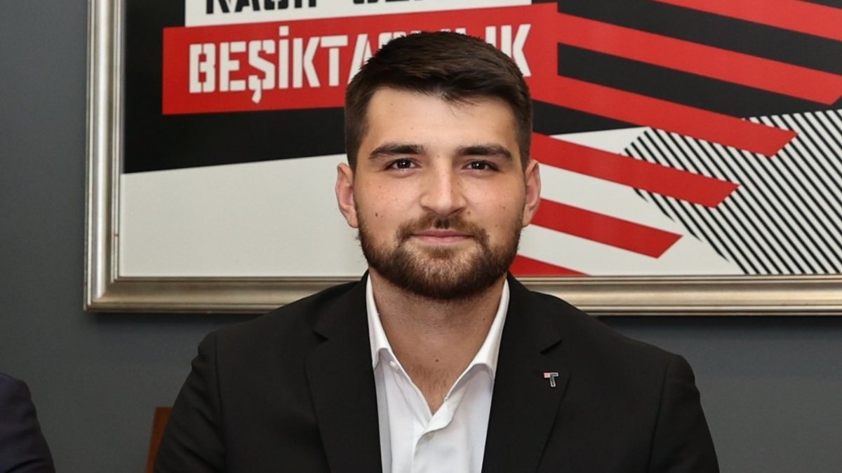 Beşiktaş, Ersin Destanoğlu ile sözleşme yeniledi