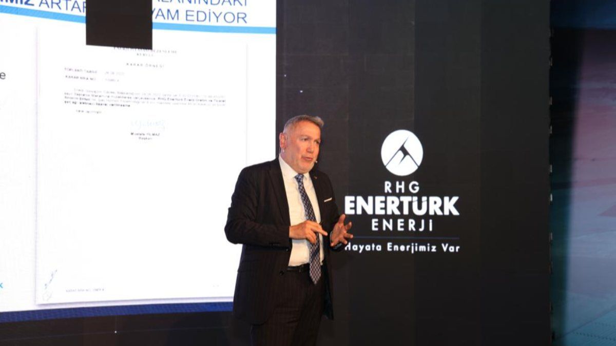 Doğu Anadolu’nun güneş takip sistemli en büyük güneş enerji santrali açıldı