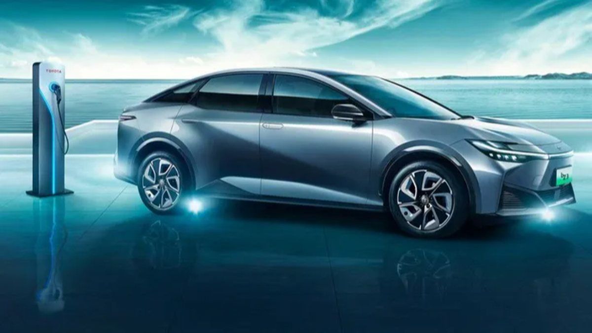 Toyota bZ3 elektrikli sedan Çin'de tanıtıldı