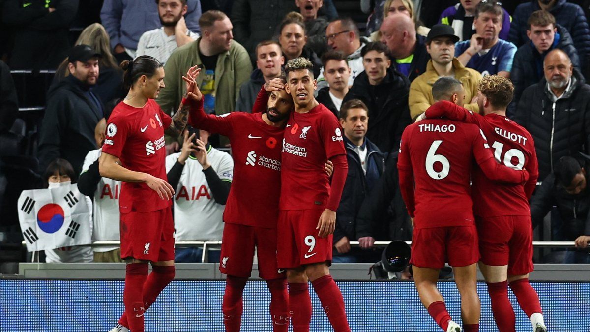İngiliz devi Liverpool, satışa çıkarıldı