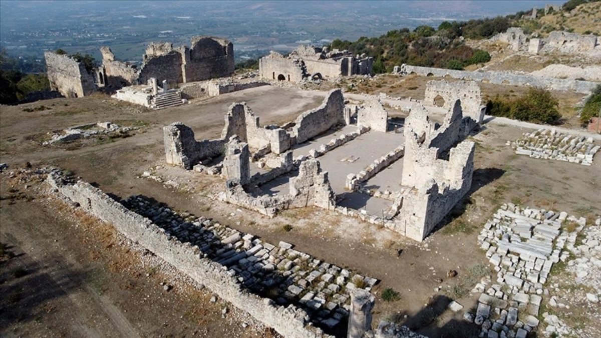 Muğla Tlos'ta tarihe ışık tutan kazı çalışmaları sürüyor