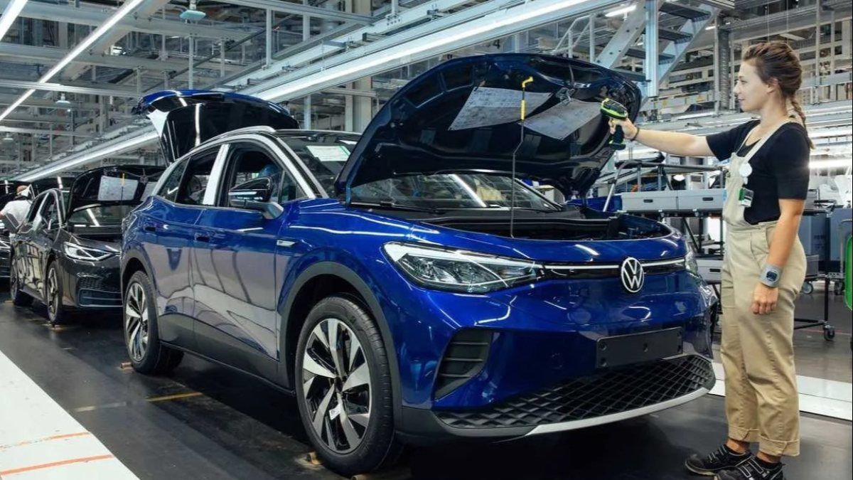 Volkswagen, elektrikli otomobil üretiminde gaza bastı