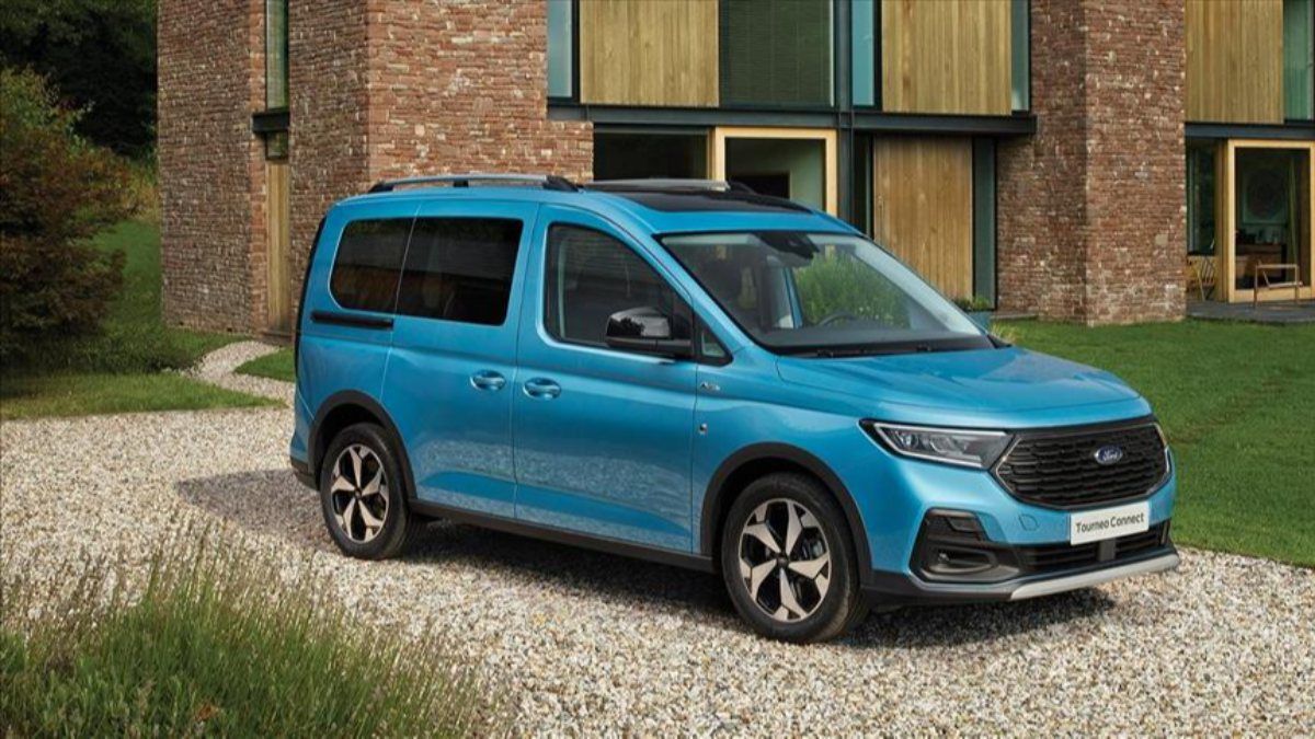 Yeni Ford Tourneo Connect'in Türkiye fiyatı belli oldu