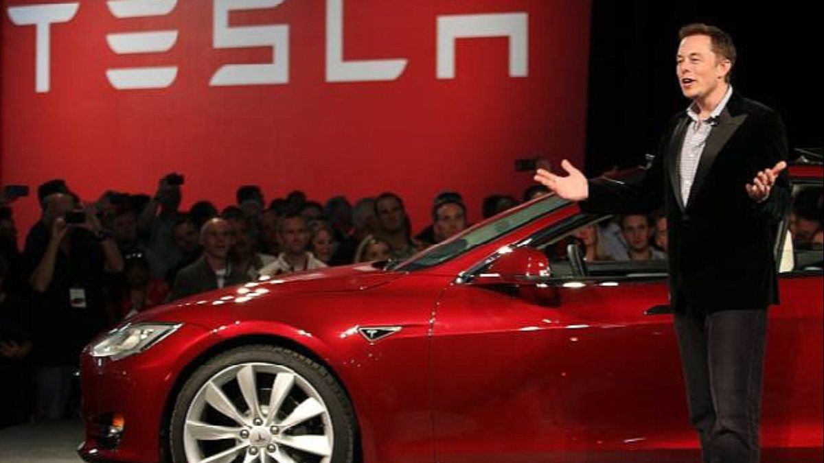 Elon Musk: Bazı otomobil üreticileri iflasın eşiğinde
