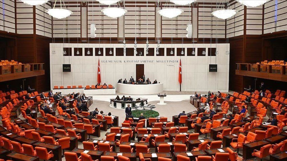 Meclis’te memur ve emekliye maaş zammı ile EYT mesaisi