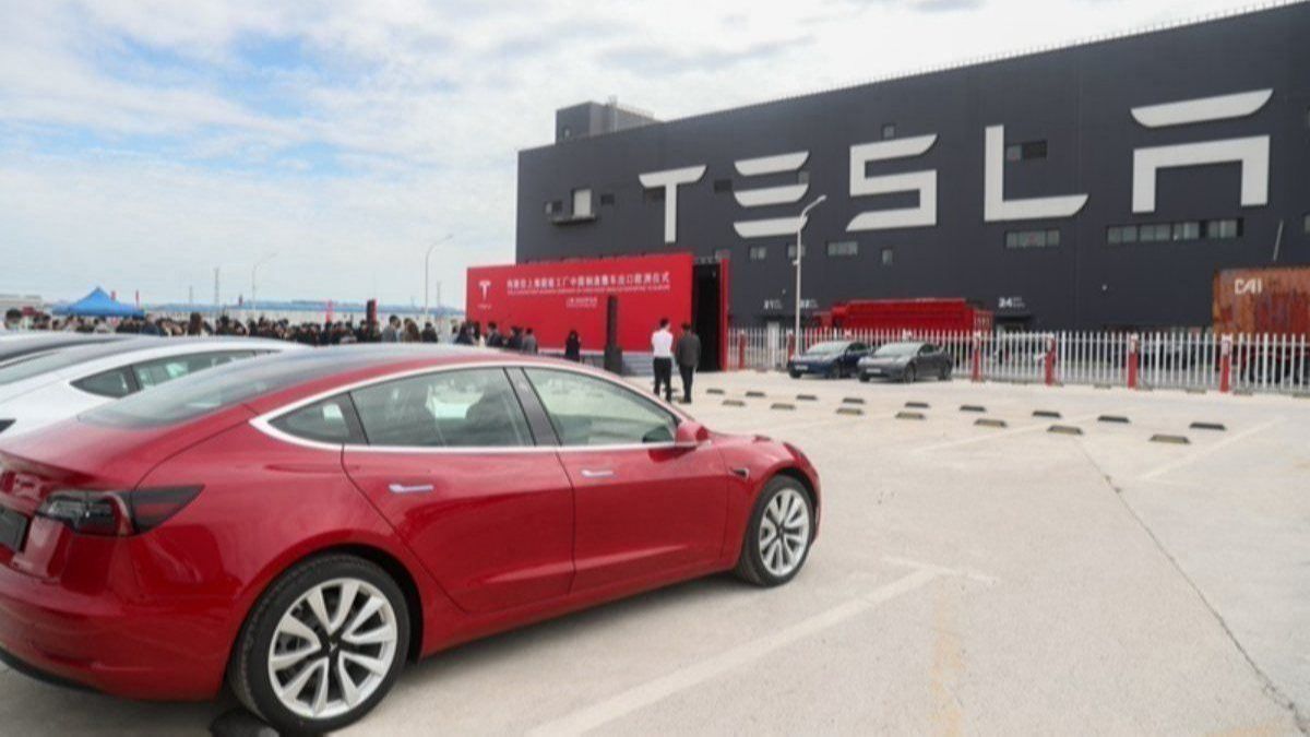 Tesla'nın 25 bin dolarlık otomobili 2024'te geliyor