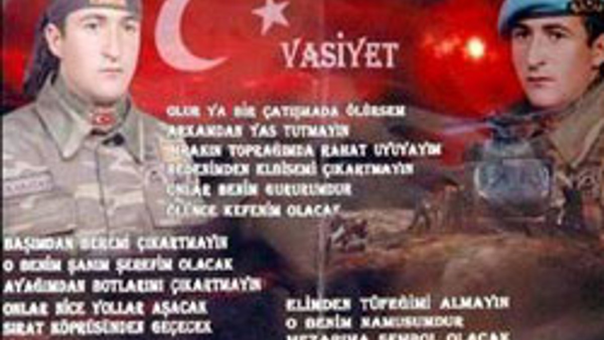 Her komandonun cebinde işte bu şiir var